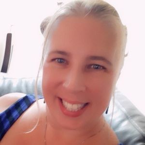 Meet your Posher, Corinna